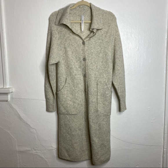 Aritzia The Group by Babaton Nour/Silvano Sweater - Picture 5 of 9